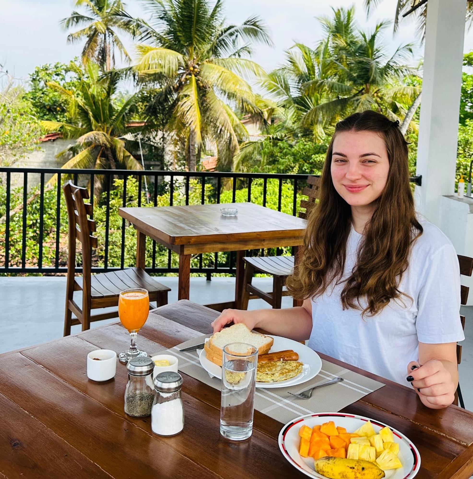Lagoon Step Airport Transit Hotel Katunayaka Ngoại thất bức ảnh